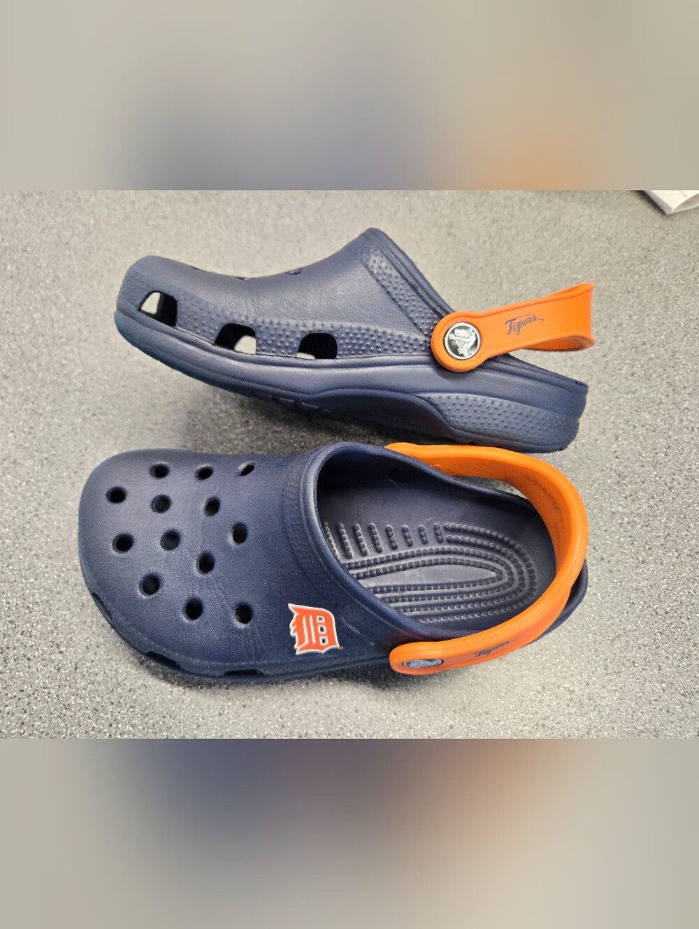 Crocs Classic Detroit Tigers Clogs child size
